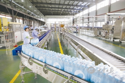 豐海新能源推出'海露'純凈水新包裝瓶，推動(dòng)海水淡化與資源再生利用技術(shù)發(fā)展
